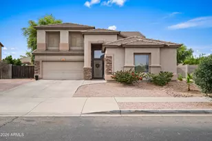 2011 W Branham Ln, Phoenix, AZ 85041 - Photo 3