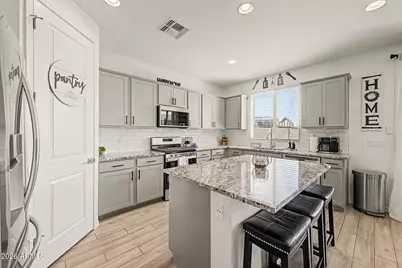 6253 S Clancy --, Mesa, AZ 85212 - Photo 7