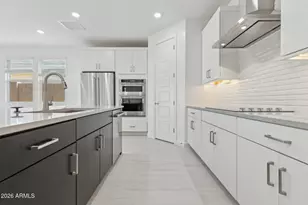 2453 E Villa Linda Dr, Phoenix, AZ 85024 - Photo 9