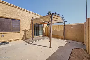 948 S Alma School Rd, Mesa, AZ 85210 - Photo 31