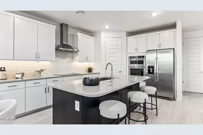 9754 S 12th Street S, Phoenix, AZ 85042 - Photo 9