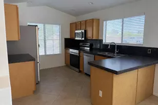 24612 N 38th Ave, Glendale, AZ 85310 - Photo 5