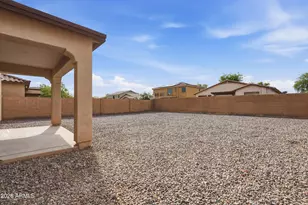 7425 W Crown King Rd, Phoenix, AZ 85043 - Photo 31