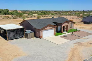 12022 S 223rd Ln, Buckeye, AZ 85326 - Photo 9