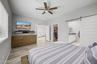 615 W Harwell Road, Phoenix, AZ 85041 - Photo 13