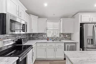1363 N Plaza Dr, Apache Junction, AZ 85120 - Photo 7