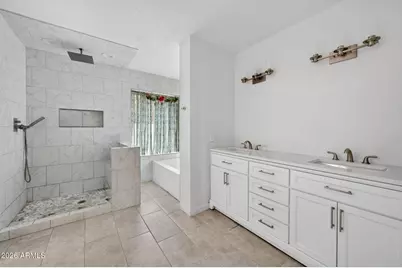 7811 E Charter Oak Road, Scottsdale, AZ 85260 - Photo 45