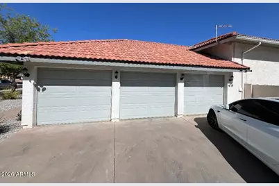 7811 E Charter Oak Road, Scottsdale, AZ 85260 - Photo 3