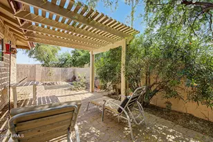5221 E Saguaro Cir, Phoenix, AZ 85044 - Photo 27