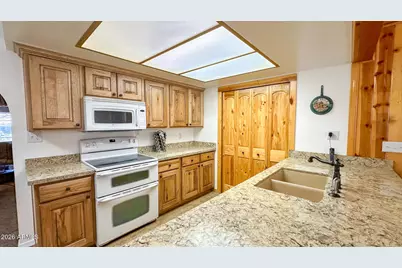 2499 Canyon Drive, Forest Lakes, AZ 85931 - Photo 11