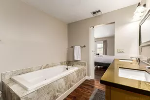 8719 E Osborn Rd, Scottsdale, AZ 85251 - Photo 21