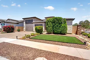 17650 W Hedgehog Pl, Surprise, AZ 85387 - Photo 3