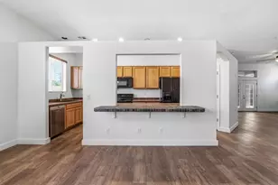 6519 S 5th Way, Phoenix, AZ 85042 - Photo 9