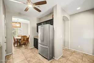 614 W Kerry Ln, Phoenix, AZ 85027 - Photo 9