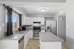 6405 S El Camino Dr, Tempe, AZ 85283 - Photo 9