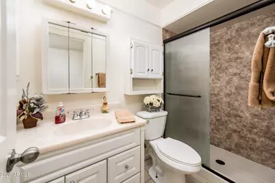 8407 E Crestwood Way, Scottsdale, AZ 85250 - Photo 21