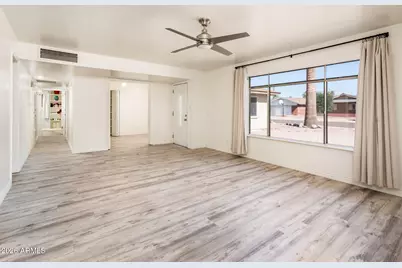 8407 E Crestwood Way, Scottsdale, AZ 85250 - Photo 7