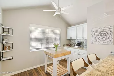 11515 N 91st Street #220, Scottsdale, AZ 85260 - Photo 9