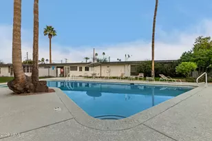 3270 E Camelback Rd, Phoenix, AZ 85018 - Photo 33