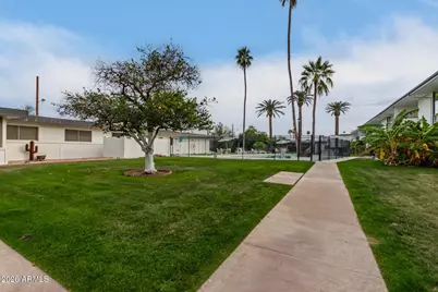 3270 E Camelback Road #213, Phoenix, AZ 85018 - Photo 31