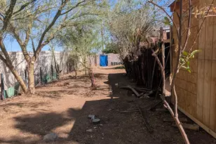 404 E Osage Ave, Apache Junction, AZ 85119 - Photo 25