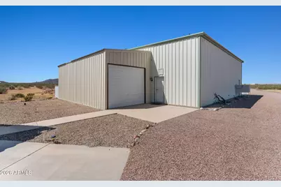 48023 N 518th Avenue, Aguila, AZ 85320 - Photo 45
