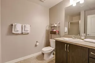 5450 E Deer Valley Dr, Phoenix, AZ 85054 - Photo 9