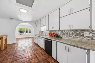 8639 E Virginia Ave, Scottsdale, AZ 85257 - Photo 11