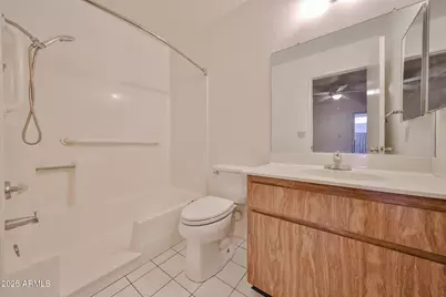 10620 W Northern Avenue #5, Glendale, AZ 85307 - Photo 9