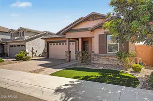 927 S Soho Ln, Chandler, AZ 85225 - Photo 3