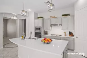 927 S Soho Ln, Chandler, AZ 85225 - Photo 11