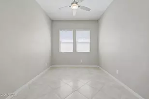 927 S Soho Ln, Chandler, AZ 85225 - Photo 13