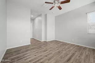 927 S Soho Ln, Chandler, AZ 85225 - Photo 21