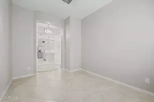 927 S Soho Ln, Chandler, AZ 85225 - Photo 9