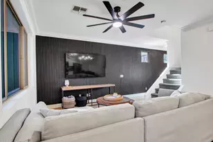 3345 E Pinchot Ave, Phoenix, AZ 85018 - Photo 9