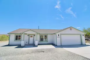 20275 E Mesa Verde Rd, Mayer, AZ 86333 - Photo 3