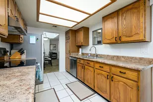 12212 N Paradise Vlg Pkwy S, Phoenix, AZ 85032 - Photo 9