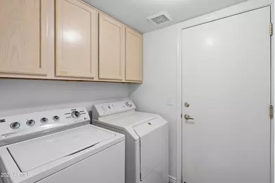 18805 N 39th Way, Phoenix, AZ 85050 - Photo 17
