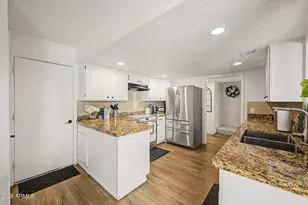 2334 E Gelding Dr, Phoenix, AZ 85022 - Photo 23