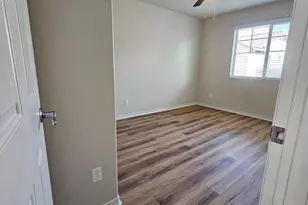2204 W Le Marche Ave, Phoenix, AZ 85023 - Photo 11