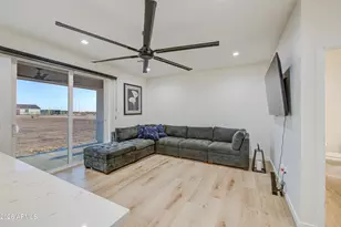 25037 W Chaparosa Wy, Wittmann, AZ 85361 - Photo 21