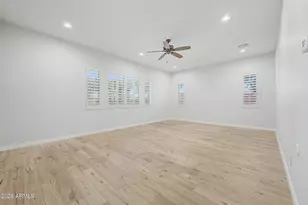 8406 W Louise Ct, Peoria, AZ 85383 - Photo 31