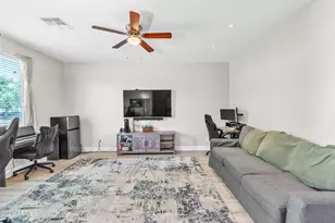 1723 W Loemann Dr, San Tan Valley, AZ 85144 - Photo 3