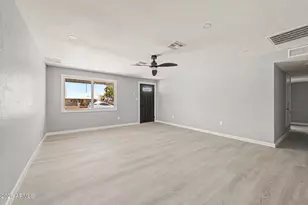 1632 N 55th Dr, Phoenix, AZ 85035 - Photo 11