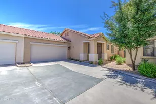 6351 S Blake St, Gilbert, AZ 85298 - Photo 1