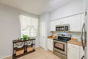 6351 S Blake St, Gilbert, AZ 85298 - Photo 19
