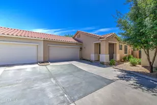 6351 S Blake St, Gilbert, AZ 85298 - Photo 3