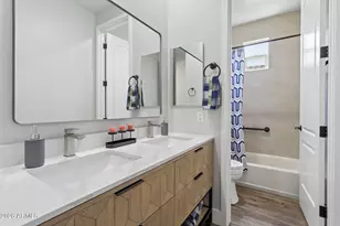 2925 N 48th St, Phoenix, AZ 85018 - Photo 21