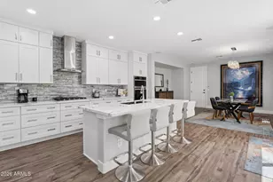2925 N 48th St, Phoenix, AZ 85018 - Photo 7