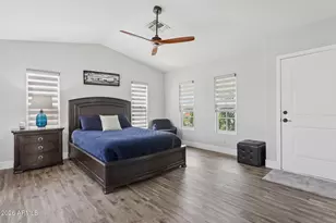 2925 N 48th St, Phoenix, AZ 85018 - Photo 17